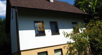 Prodej zděné chaty 3+1 v obci Brnky - Zdiby, zahrada 398m2, celoroční bydlení