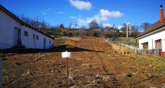 Prodej pozemku k bydlení, jižní orientace, 926m2, Pustiměř
