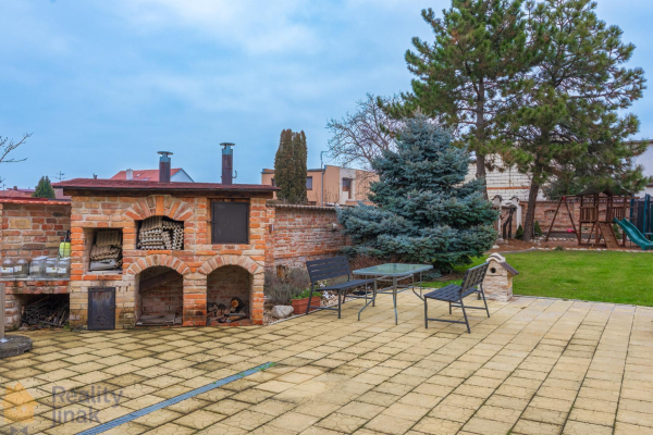 PHOTO (102 of 107).jpg