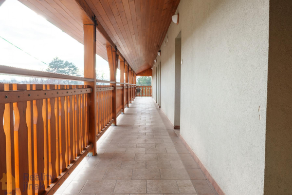 PHOTO (45 of 47).jpg