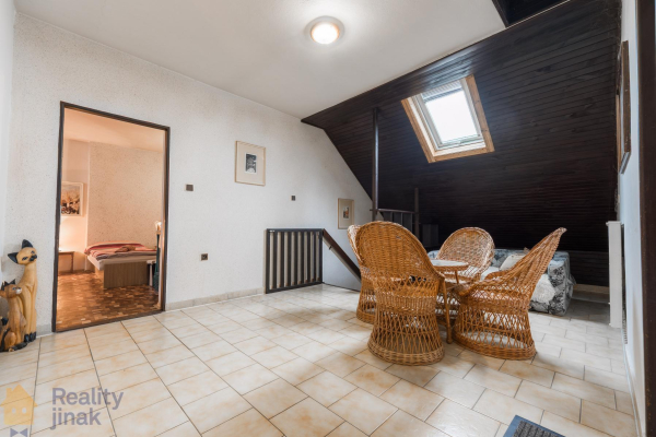 PHOTO (12 of 107).jpg