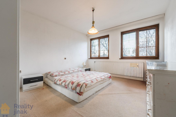 PHOTO (16 of 107).jpg