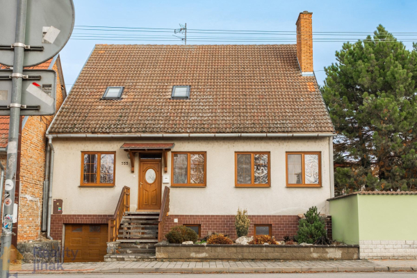 PHOTO (36 of 107).jpg